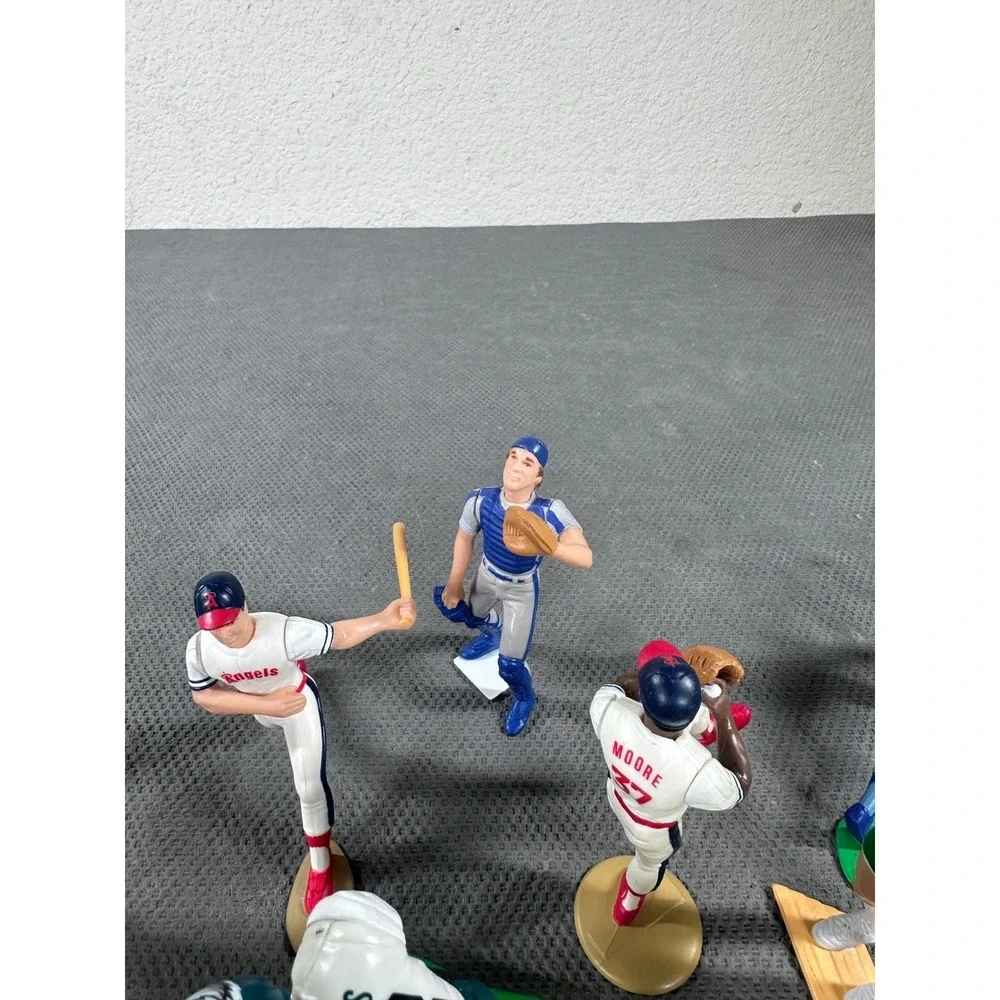 Vintage Sports Action Figure Lot Starting Lineup Olajuwon Watters Brett Mixed